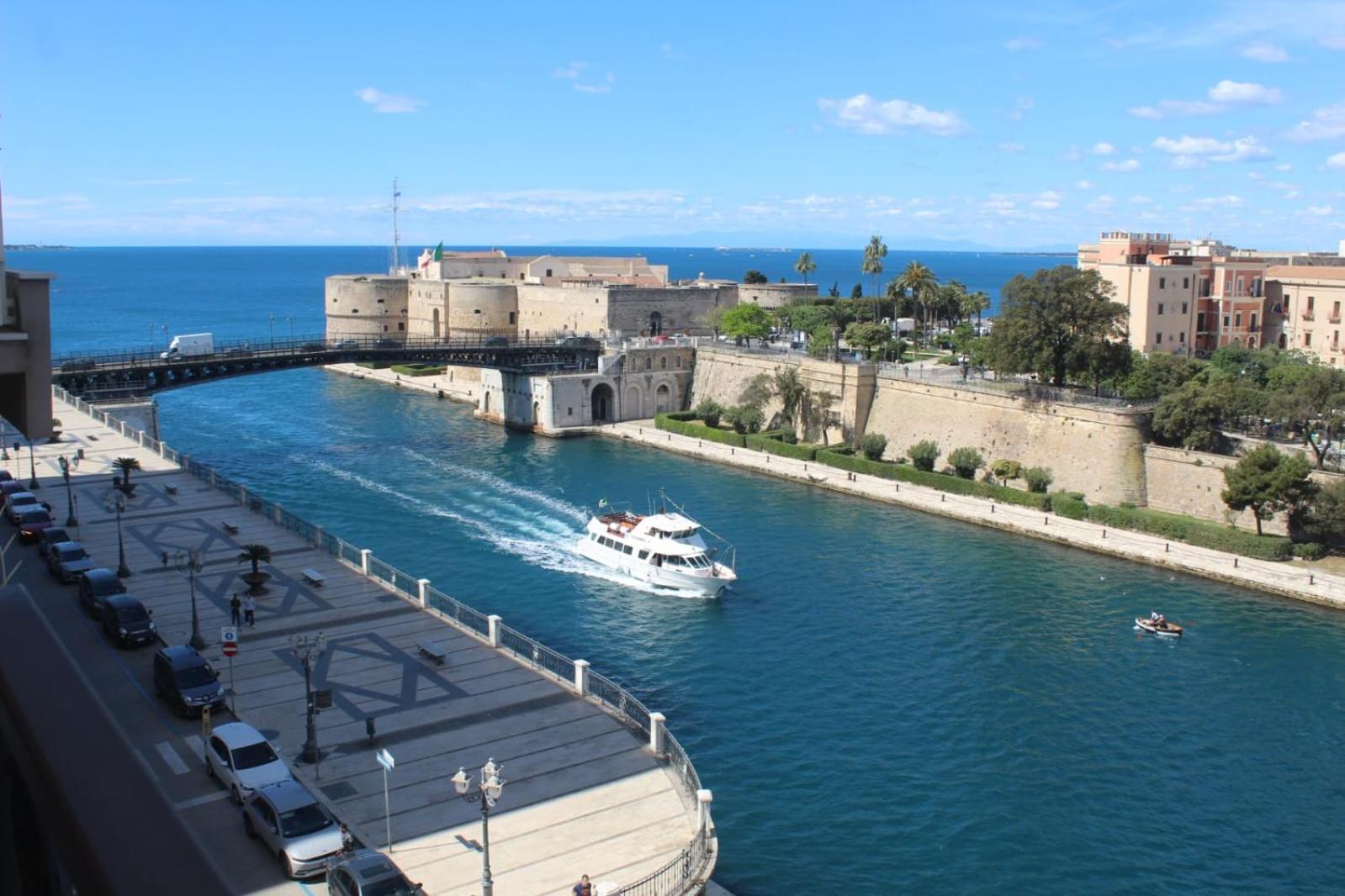 Hotel Europa Taranto Eksteriør billede